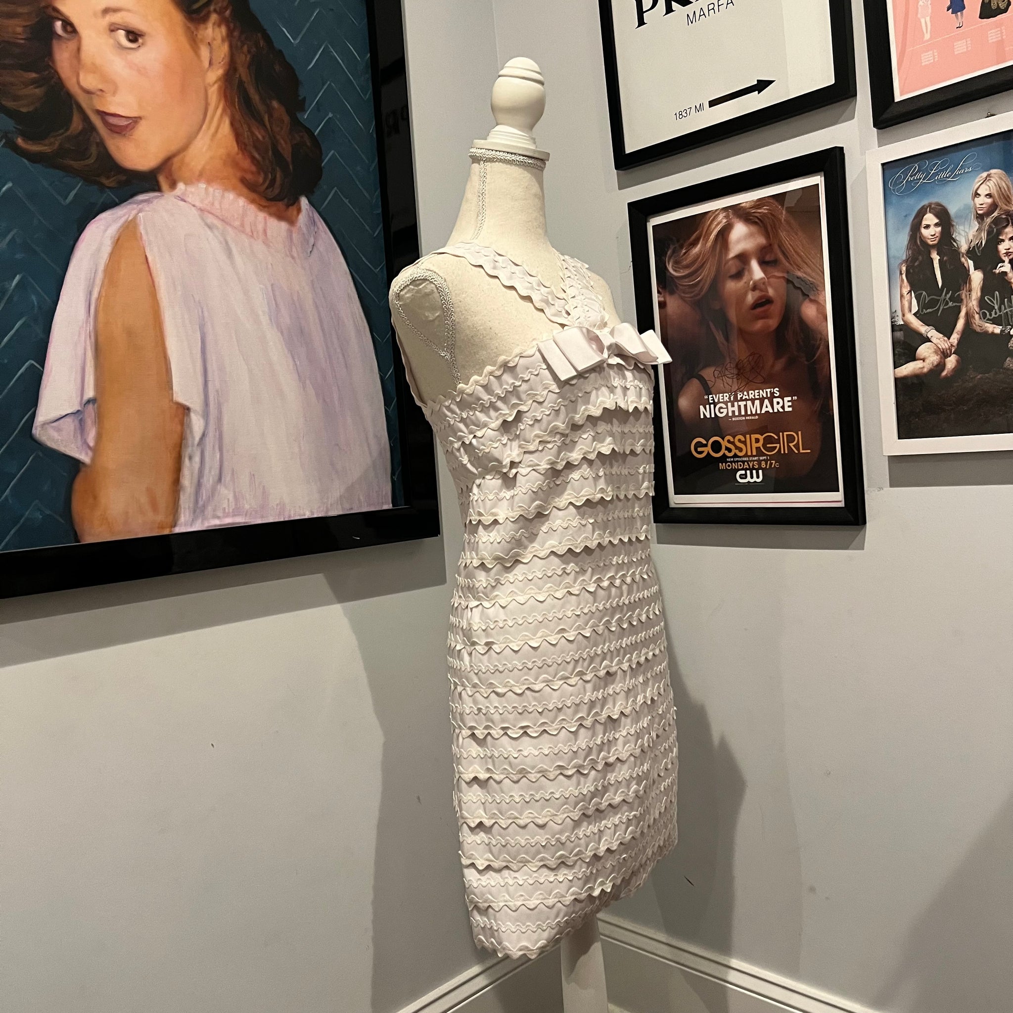 blair waldorf white party dress dupe What's your favorite white party look? Feel free to rank all the ones I  listed :) : r/GossipGirl