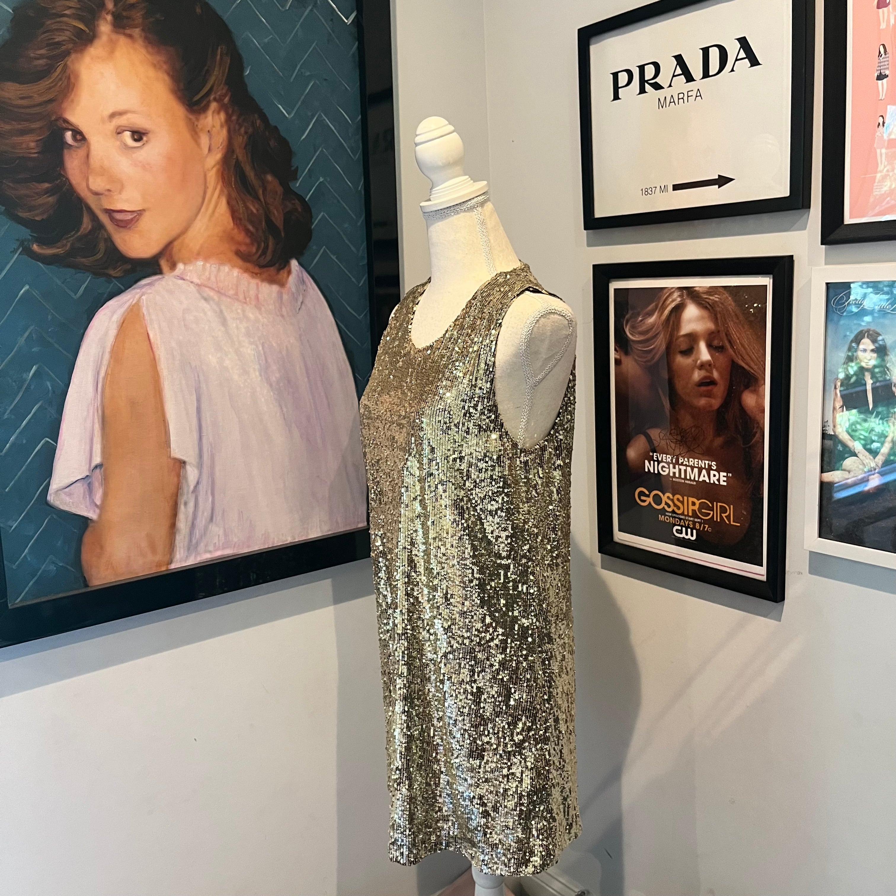 Serena van der Woodsen's Tory Burch Gold Sequin Mini Dress, Gossip Gir xoxoposhipgirl Serena van der Woodsen's Tory Burch Gold Sequin Mini Dress, Gossip Gir xoxoposhipgirl